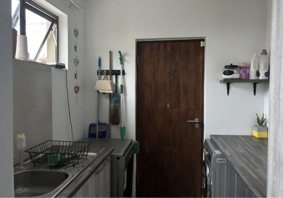 3 Bedroom Property for Sale in Brentwood Gauteng
