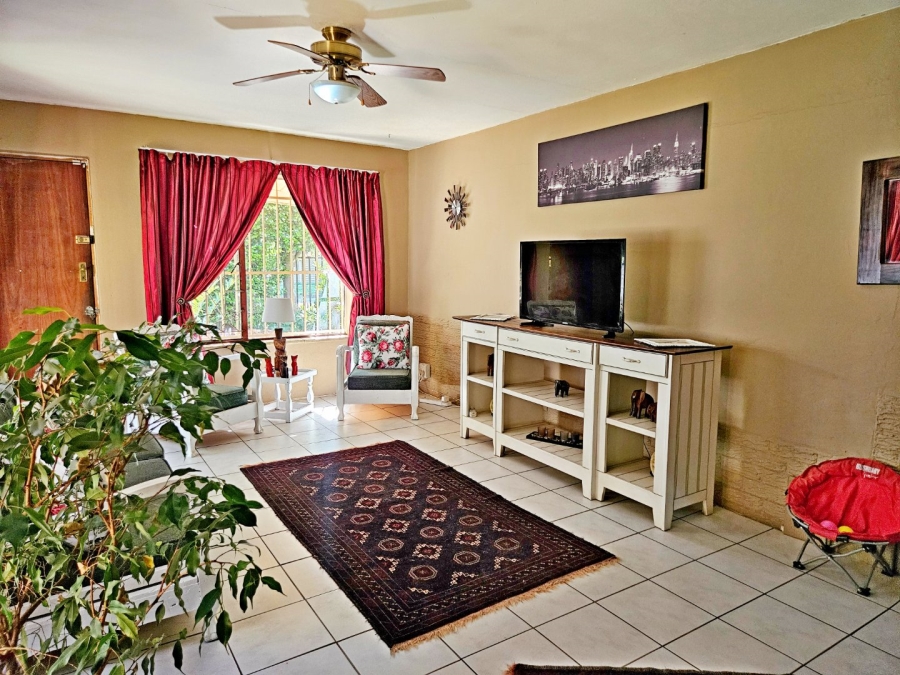 5 Bedroom Property for Sale in Birchleigh Gauteng