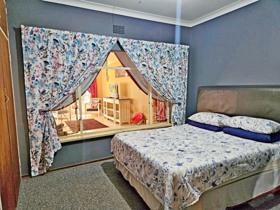 5 Bedroom Property for Sale in Birchleigh Gauteng