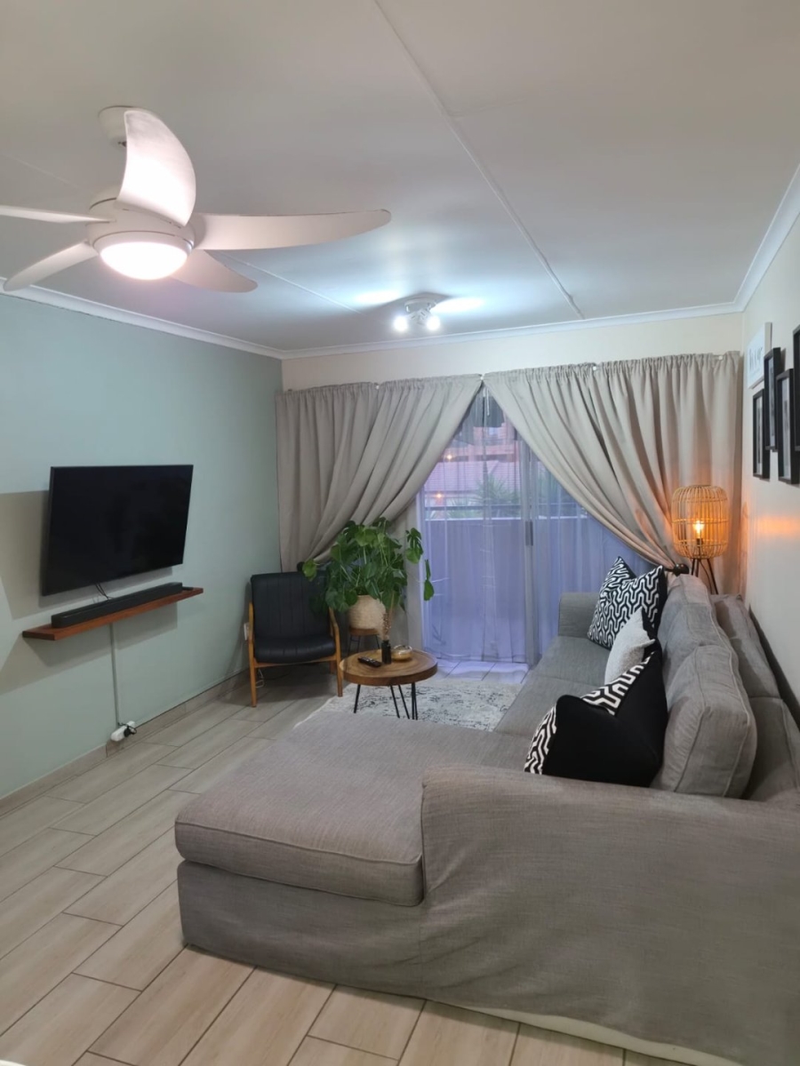 To Let 3 Bedroom Property for Rent in Eco Park Gauteng