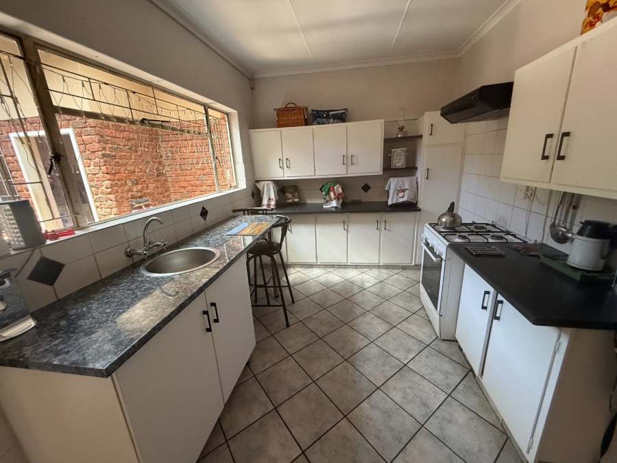 4 Bedroom Property for Sale in Doringkloof Gauteng