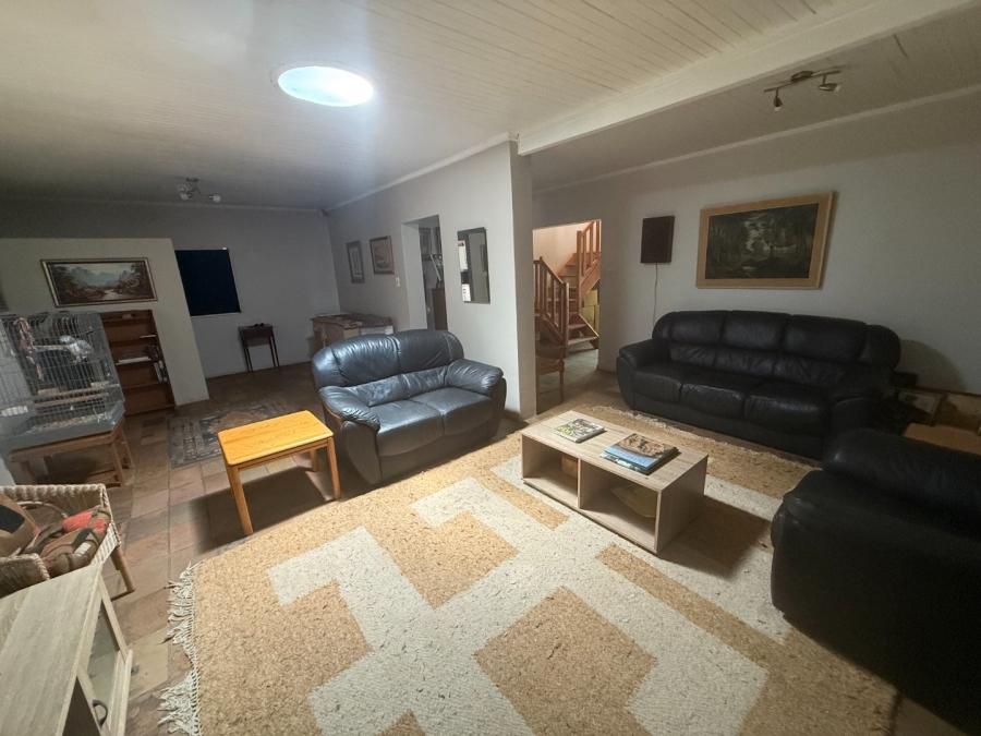4 Bedroom Property for Sale in Doringkloof Gauteng