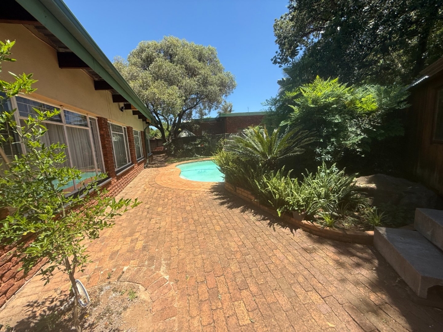 4 Bedroom Property for Sale in Doringkloof Gauteng