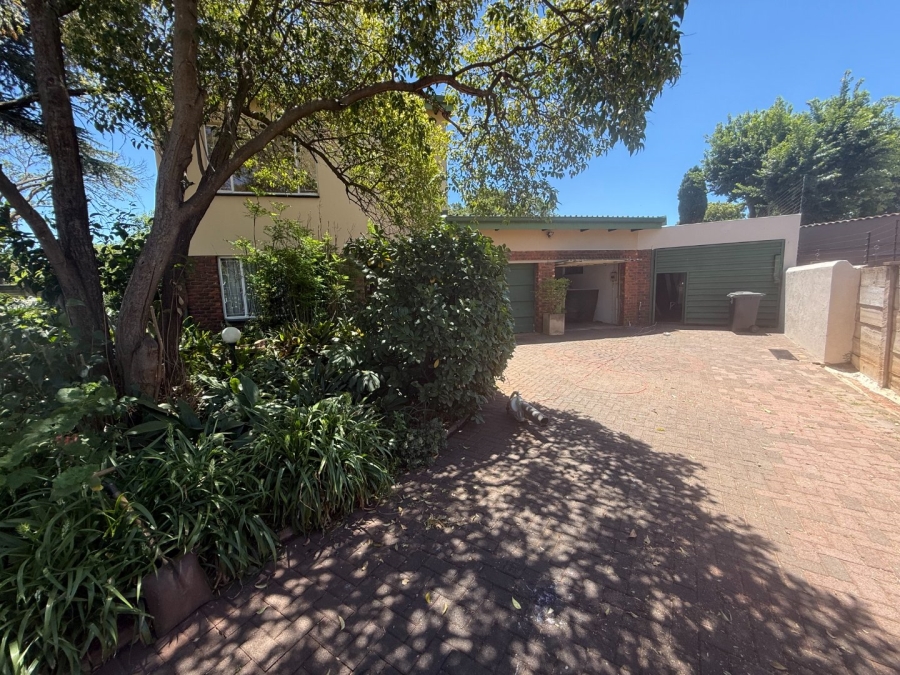 4 Bedroom Property for Sale in Doringkloof Gauteng