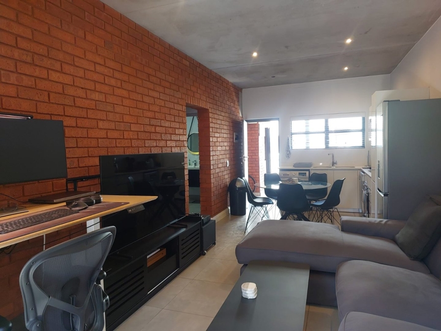 To Let 2 Bedroom Property for Rent in Melrose North Gauteng