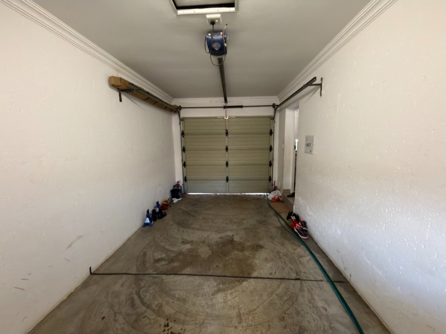3 Bedroom Property for Sale in Helderwyk Gauteng