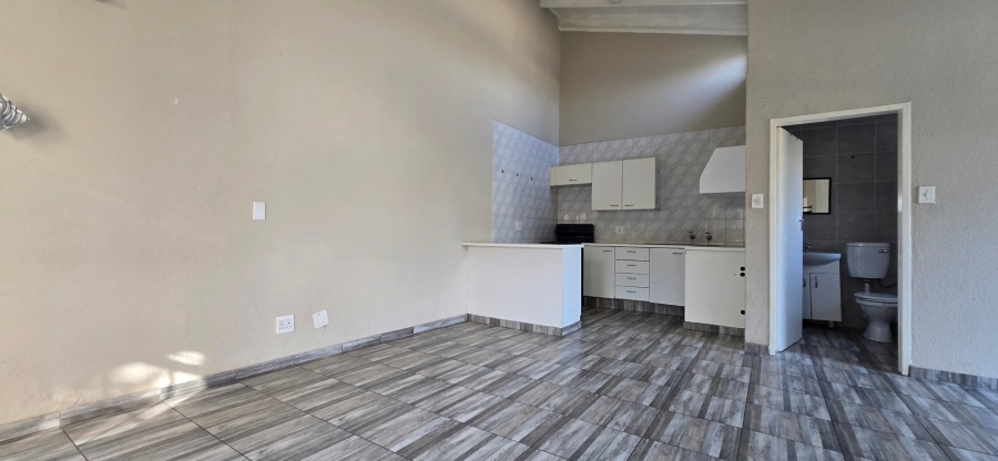 2 Bedroom Property for Sale in Meyersdal Gauteng
