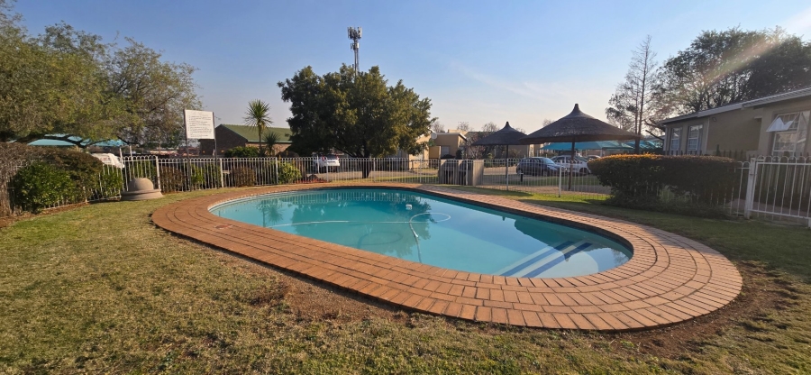2 Bedroom Property for Sale in Meyersdal Gauteng