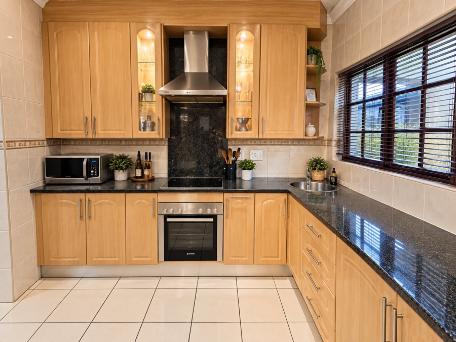 3 Bedroom Property for Sale in Pierre Van Ryneveld Gauteng