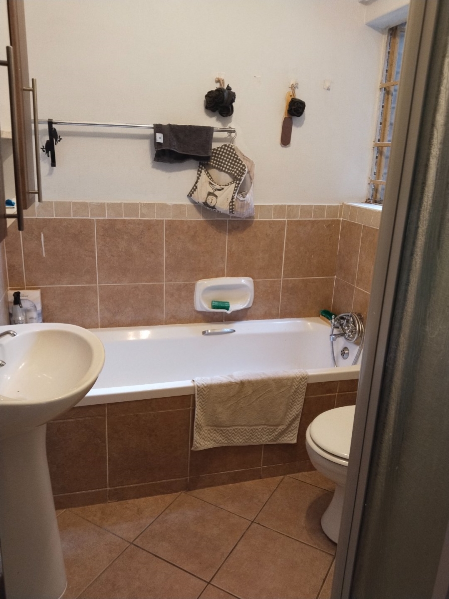 2 Bedroom Property for Sale in Mooikloof Ridge Gauteng