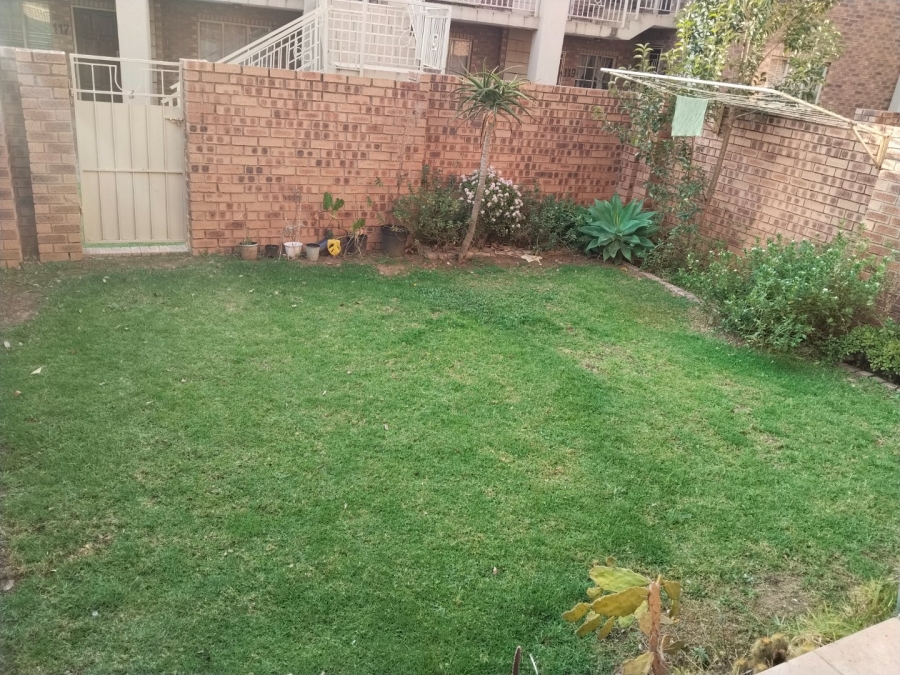 2 Bedroom Property for Sale in Mooikloof Ridge Gauteng