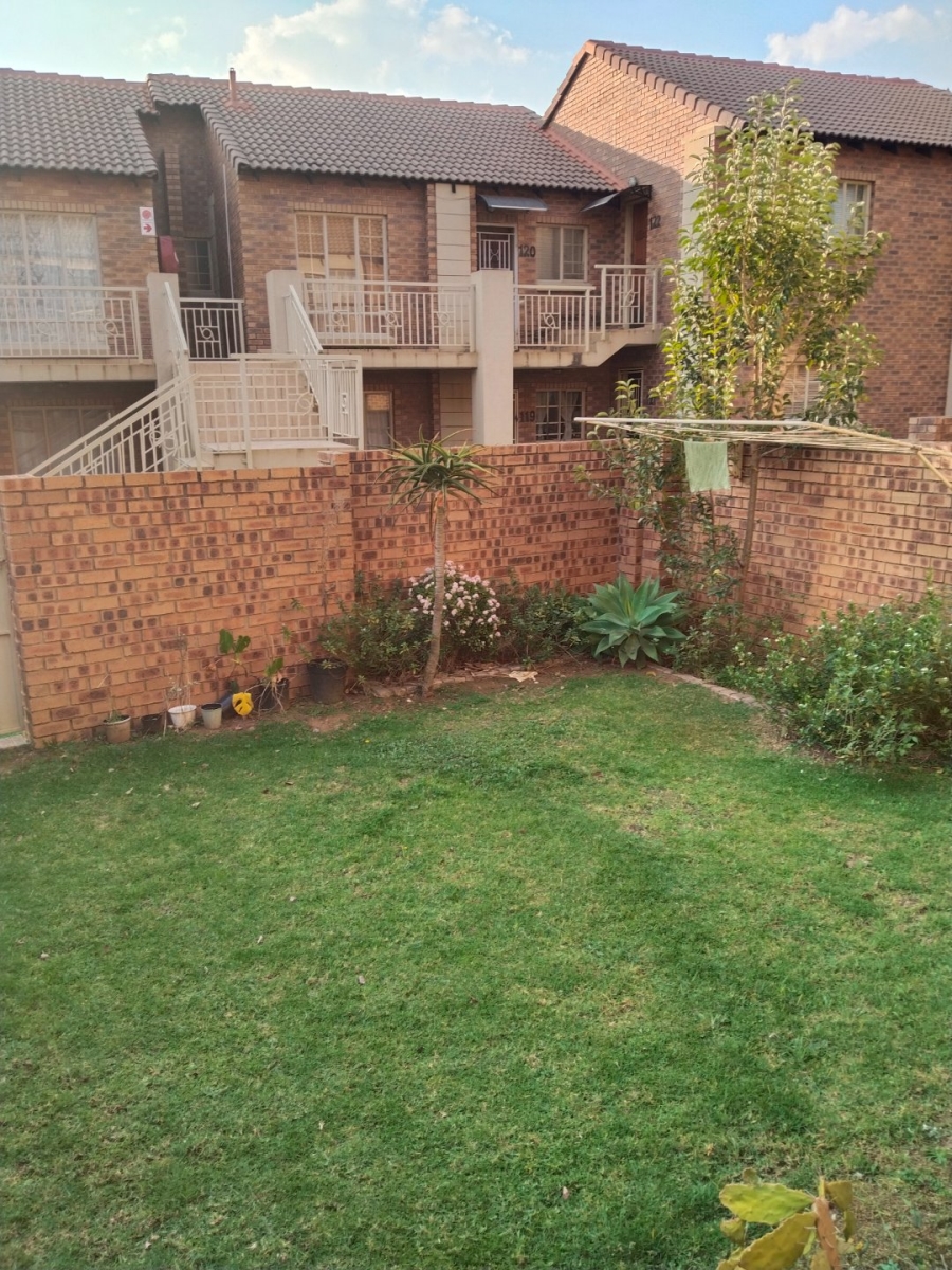2 Bedroom Property for Sale in Mooikloof Ridge Gauteng