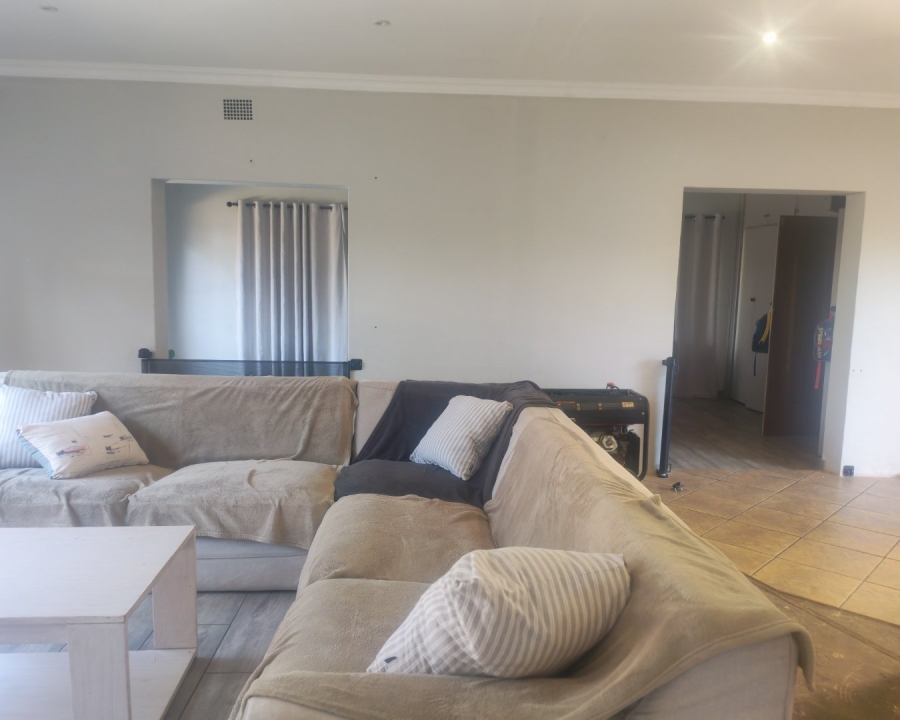 4 Bedroom Property for Sale in Villieria Gauteng