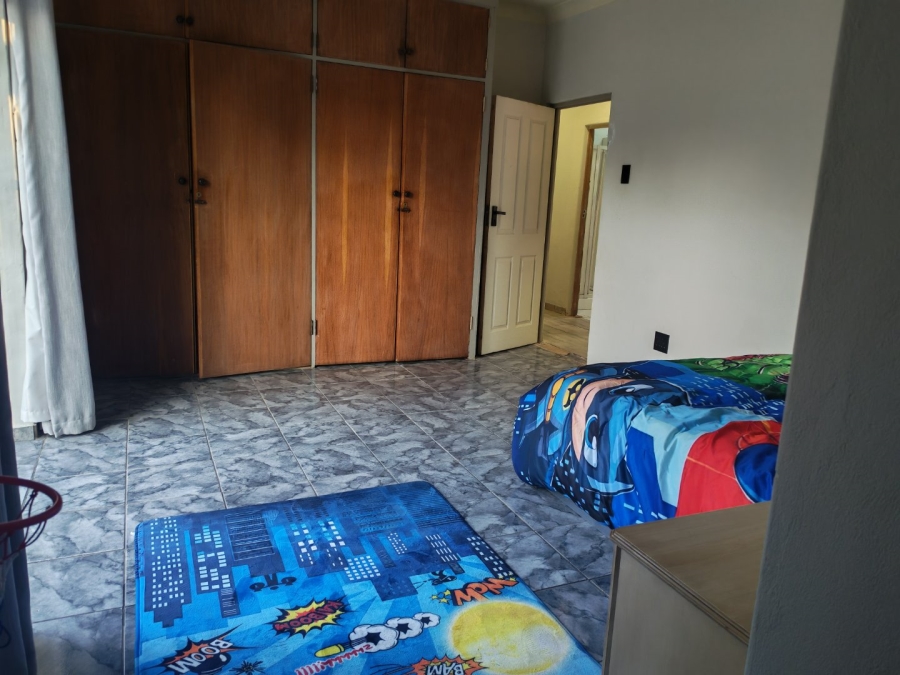 4 Bedroom Property for Sale in Villieria Gauteng