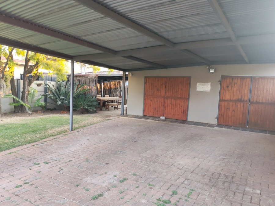 4 Bedroom Property for Sale in Villieria Gauteng