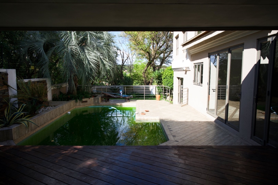 4 Bedroom Property for Sale in Waterkloof Ridge Gauteng