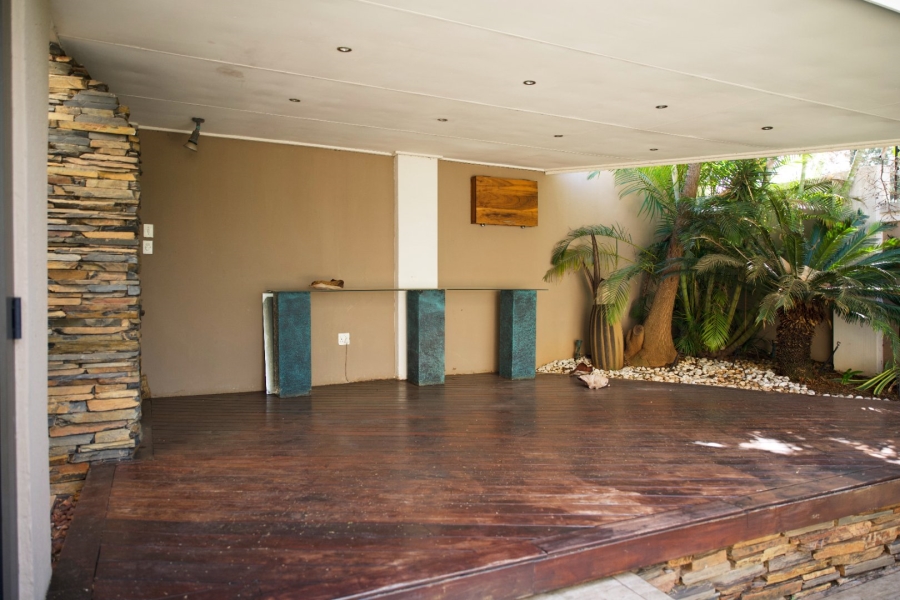 4 Bedroom Property for Sale in Waterkloof Ridge Gauteng