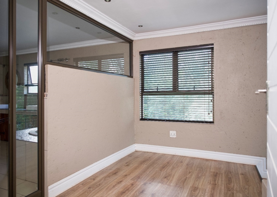 4 Bedroom Property for Sale in Waterkloof Ridge Gauteng