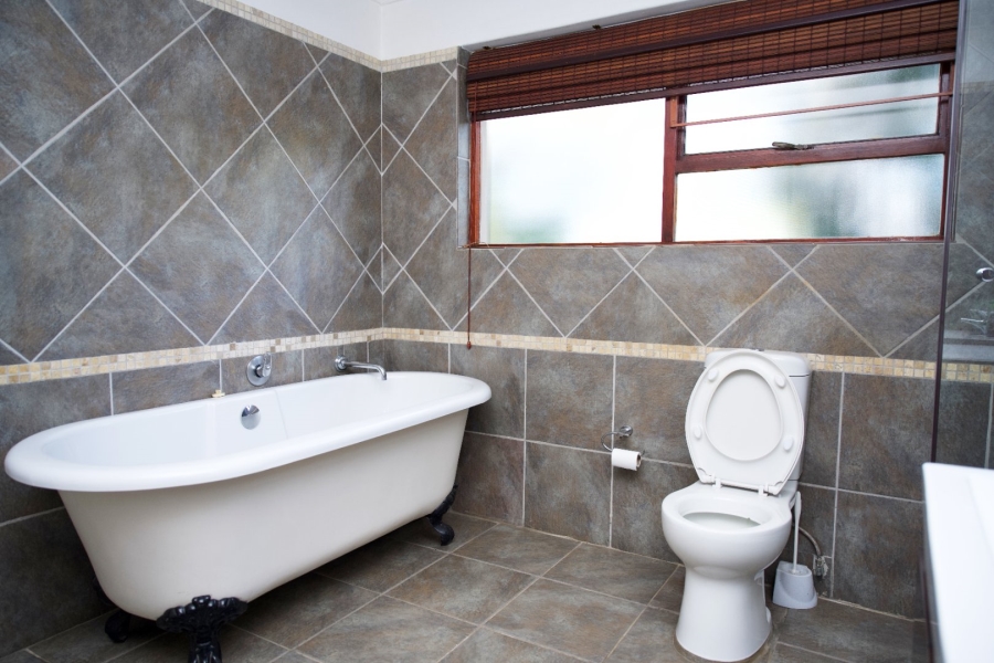4 Bedroom Property for Sale in Waterkloof Ridge Gauteng