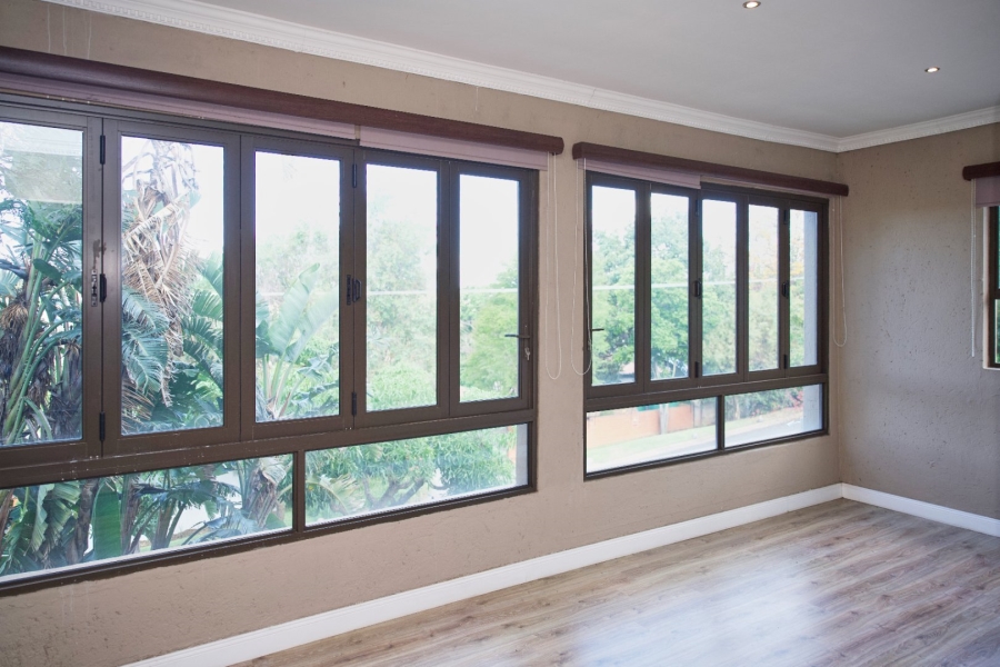 4 Bedroom Property for Sale in Waterkloof Ridge Gauteng