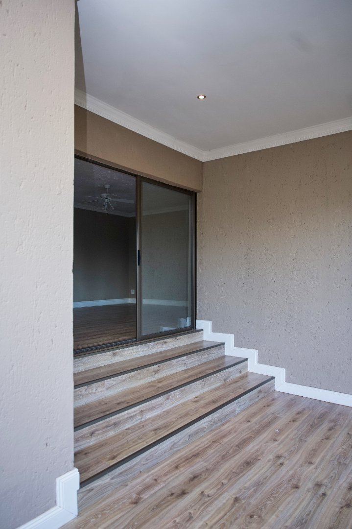 4 Bedroom Property for Sale in Waterkloof Ridge Gauteng