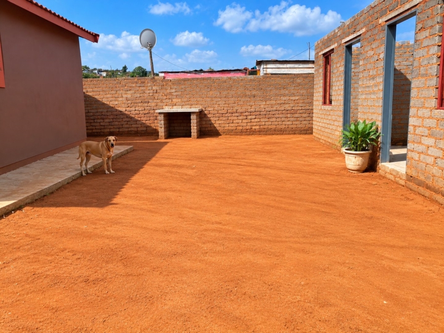 2 Bedroom Property for Sale in Lenasia South Gauteng