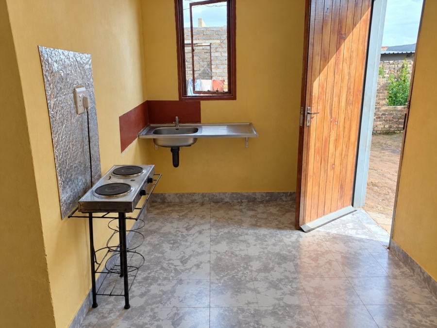 2 Bedroom Property for Sale in Lenasia South Gauteng