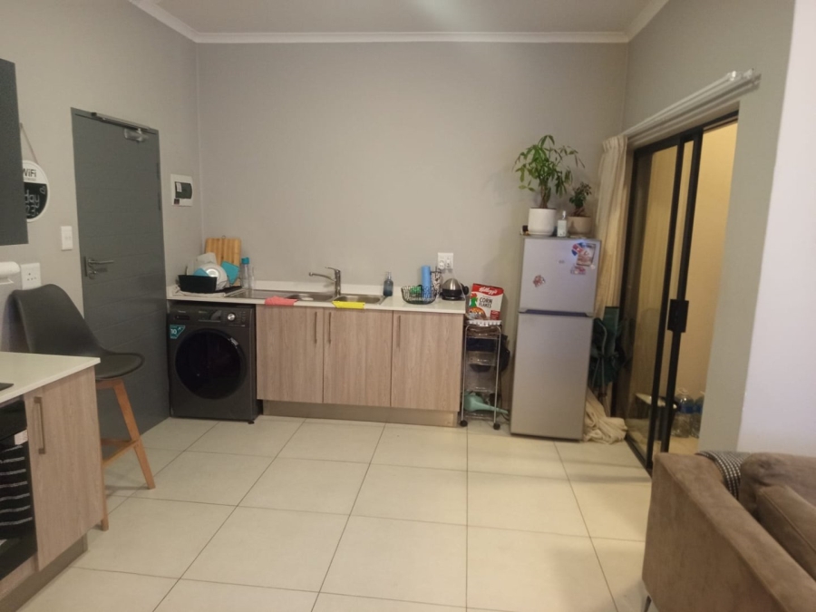 To Let 1 Bedroom Property for Rent in Midridge Park Gauteng