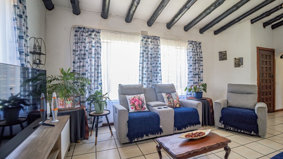 7 Bedroom Property for Sale in Mayberry Park Gauteng