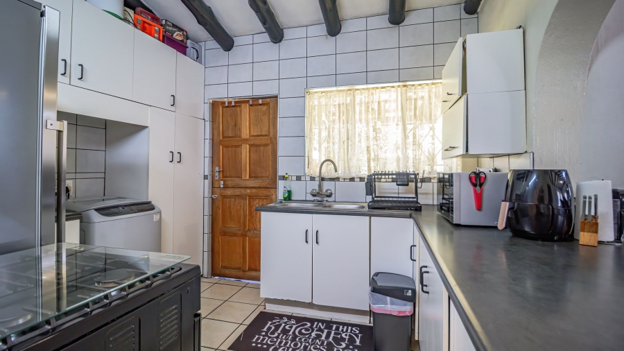 7 Bedroom Property for Sale in Mayberry Park Gauteng