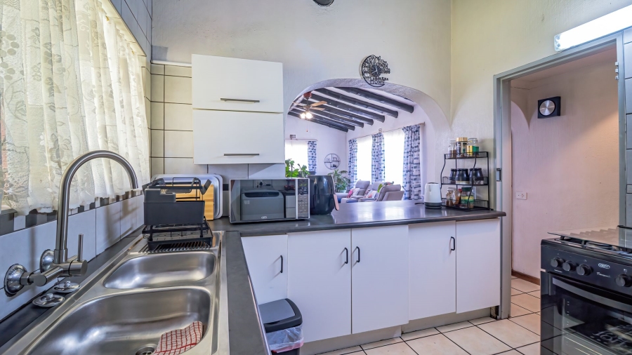 7 Bedroom Property for Sale in Mayberry Park Gauteng
