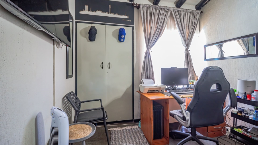 7 Bedroom Property for Sale in Mayberry Park Gauteng