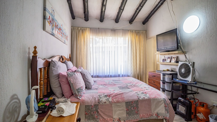 7 Bedroom Property for Sale in Mayberry Park Gauteng
