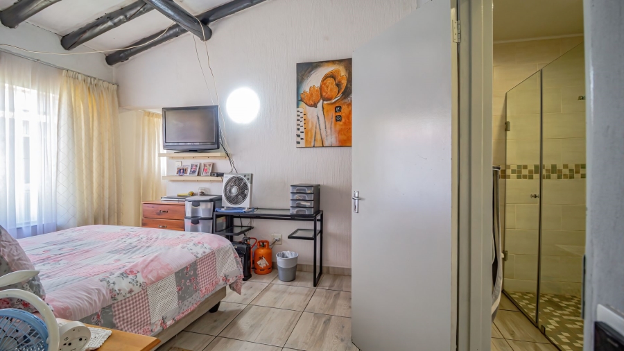 7 Bedroom Property for Sale in Mayberry Park Gauteng