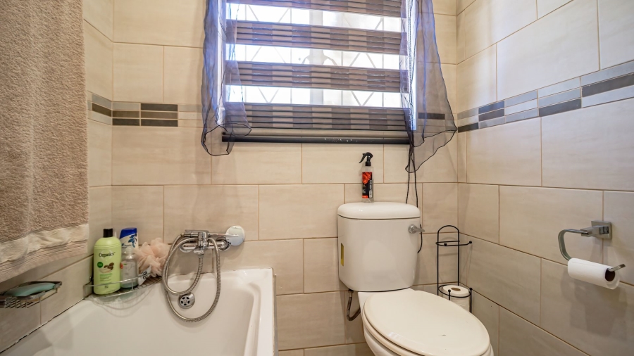 7 Bedroom Property for Sale in Mayberry Park Gauteng