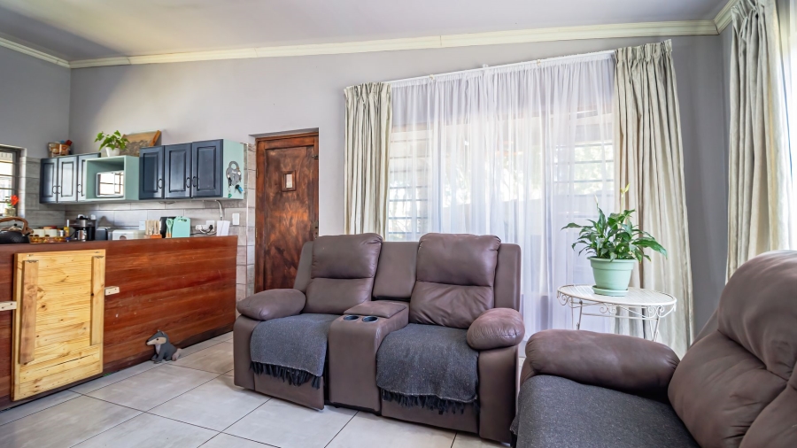 7 Bedroom Property for Sale in Mayberry Park Gauteng