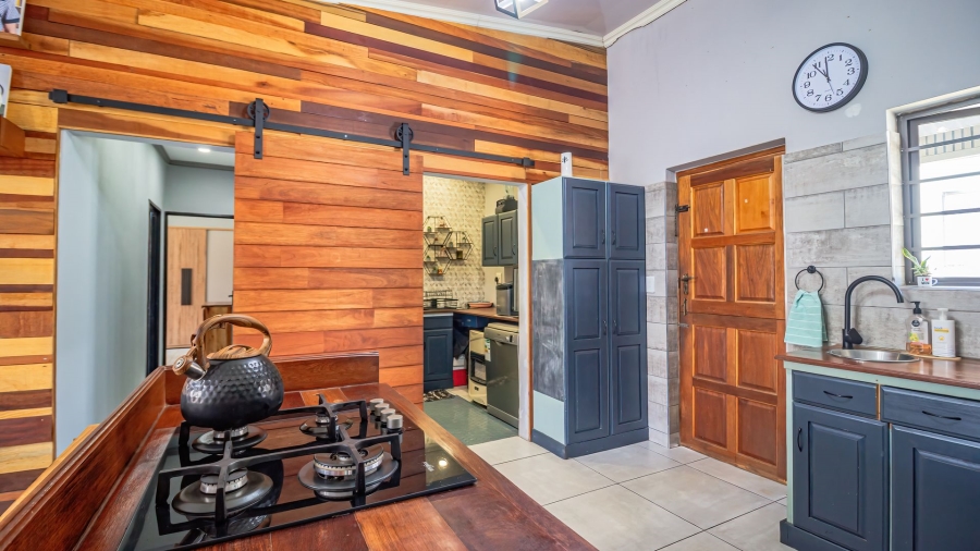 7 Bedroom Property for Sale in Mayberry Park Gauteng