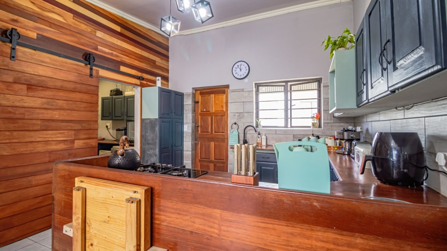 7 Bedroom Property for Sale in Mayberry Park Gauteng