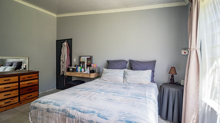 7 Bedroom Property for Sale in Mayberry Park Gauteng