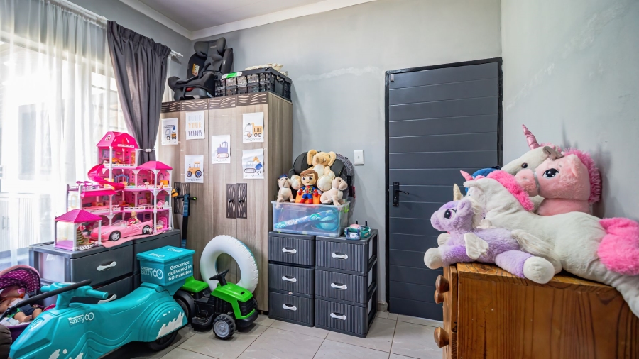 7 Bedroom Property for Sale in Mayberry Park Gauteng