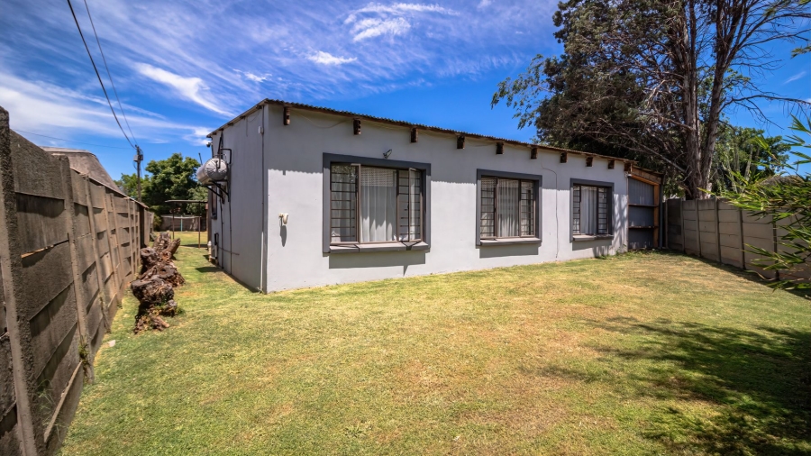 7 Bedroom Property for Sale in Mayberry Park Gauteng