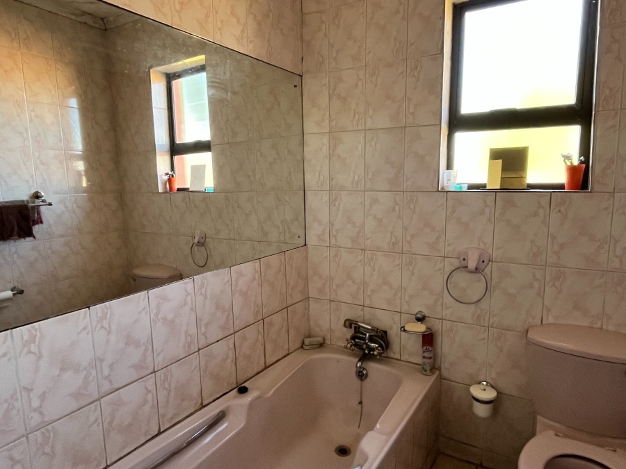 Commercial Property for Sale in Rosashof Gauteng
