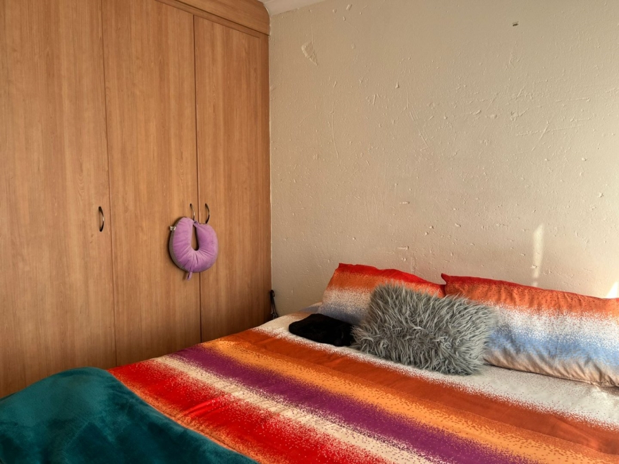 2 Bedroom Property for Sale in Vorna Valley Gauteng
