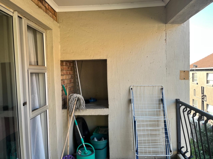2 Bedroom Property for Sale in Vorna Valley Gauteng