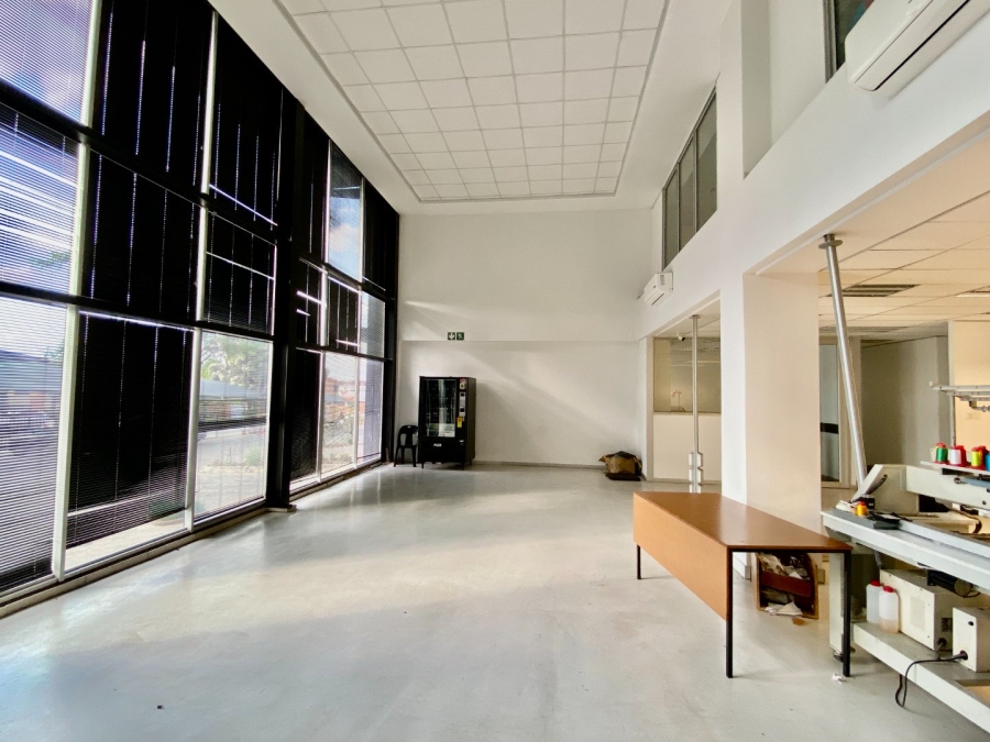 To Let Commercial Property for Rent in North Riding Gauteng