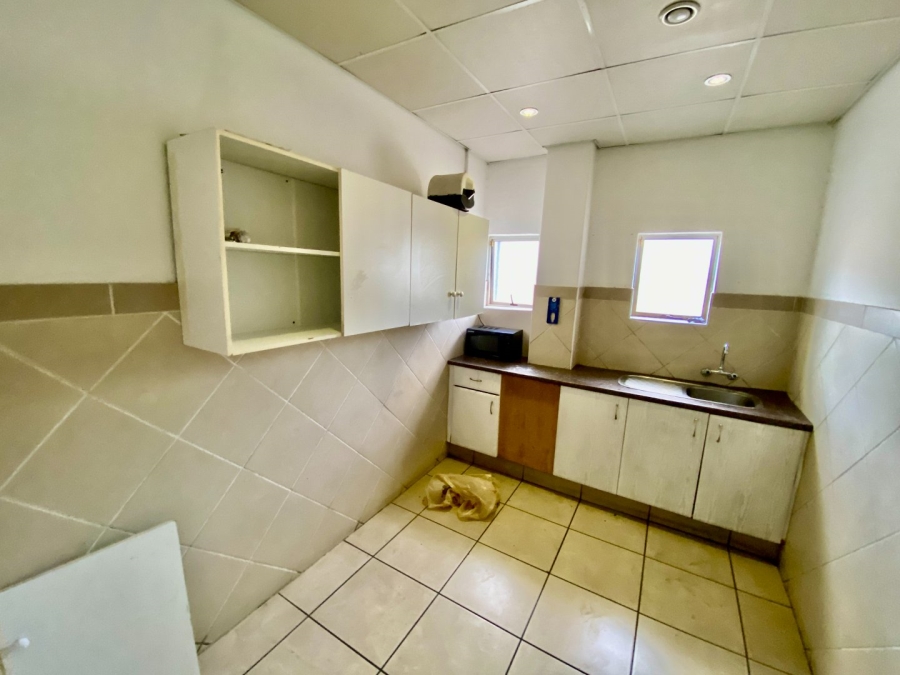 To Let Commercial Property for Rent in North Riding Gauteng