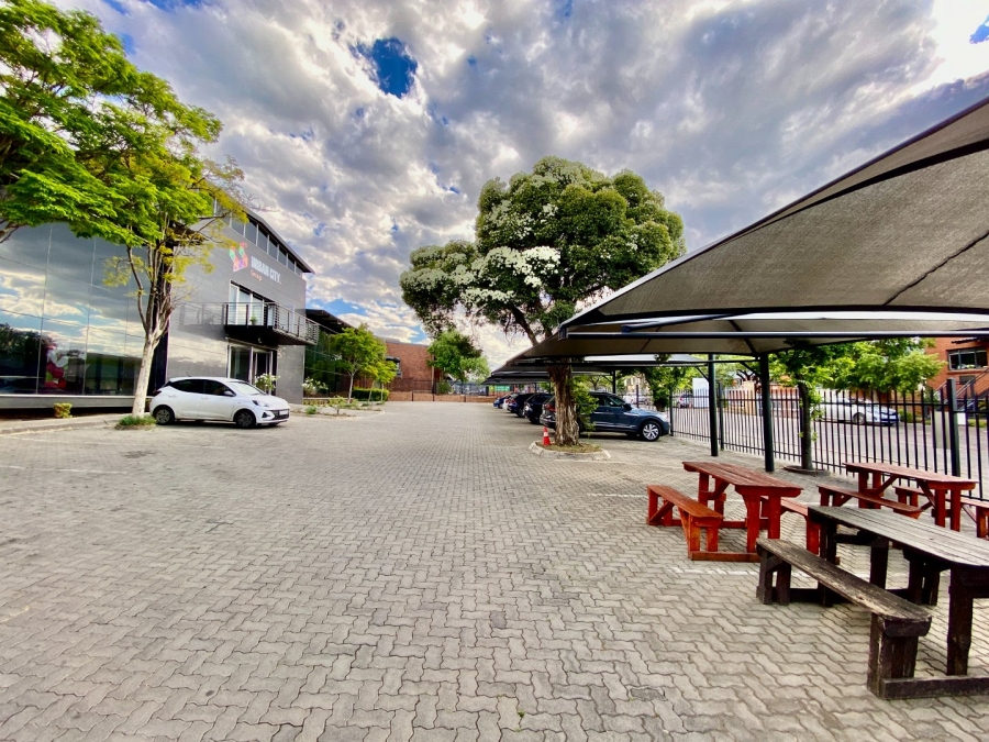 To Let Commercial Property for Rent in North Riding Gauteng