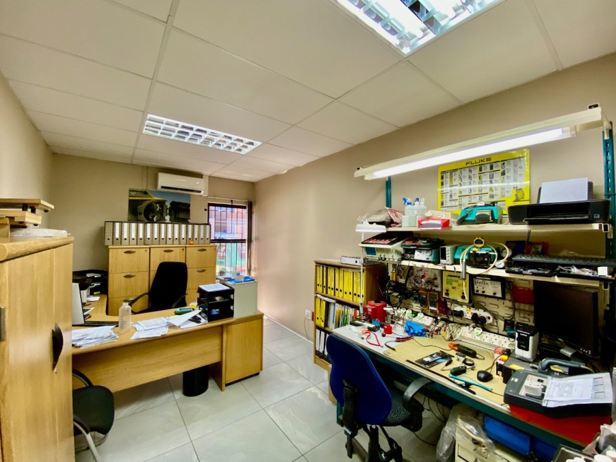 To Let Commercial Property for Rent in Laser Park Gauteng