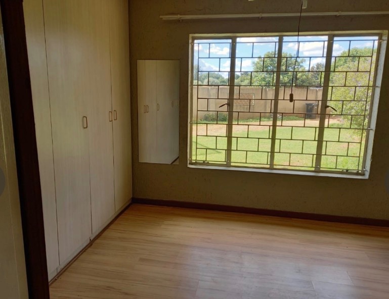 To Let 3 Bedroom Property for Rent in Marister Gauteng