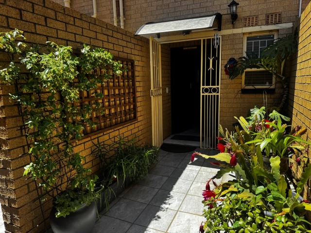 3 Bedroom Property for Sale in Birchleigh North Gauteng